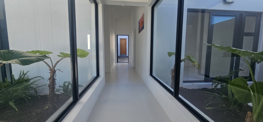 3 Bedroom Property for Sale in Myburgh Park Western Cape